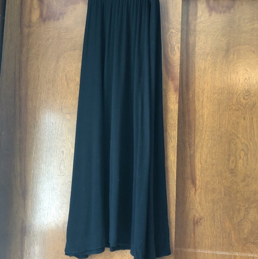 Classy black maxi skirt